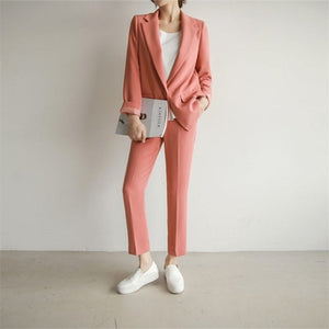 The new career suit female long sleeved small jacket trousers